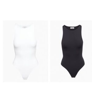 TWO Contour '90s Bodysuit
Black AND white both xs